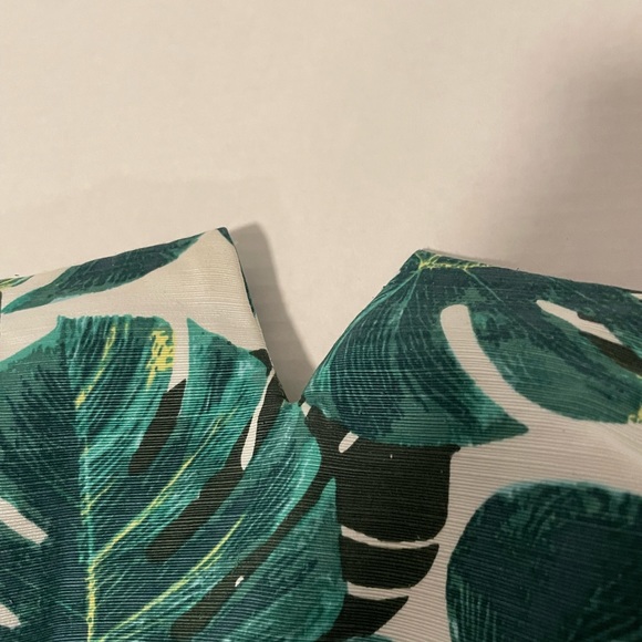 Topshop Palm Bandeau Skort Playsuit; romper size us 4, fits like a size 2 - Picture 3 of 8